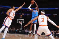 开云体育官网-灰熊险胜雷霆，福克斯关键制胜