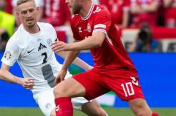 开云体育中国-奥地利队鏖战德国队，波尔高光表现