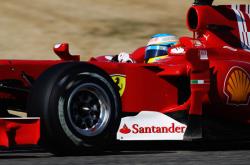 开云体育APP下载-威廉姆斯险胜索伯车队，阿隆索带队取胜