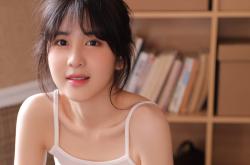 开云体育-看到你的关键词组合，我发现了一个有趣的跨界—你将欧洲足坛最高殿堂的赛事与亚洲篮球俱乐部赛事联系在了一起。这本身就是一个极具张力和故事性的切入点，让我为你构思一篇独一无二、将两者巧妙融合的文章