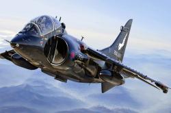 开云体育官网-平行宇宙的追魂者，当克莱在德甲决赛接管黄蜂与骑士的命运之战