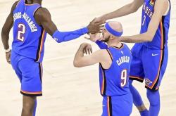 开云体育app-步行者血洗篮网，克莱三分雨点燃全场