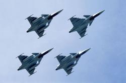 开云体育-哈利伯顿狂飙30+力挽狂澜，广东队多点开花连续得分高潮逆袭广厦