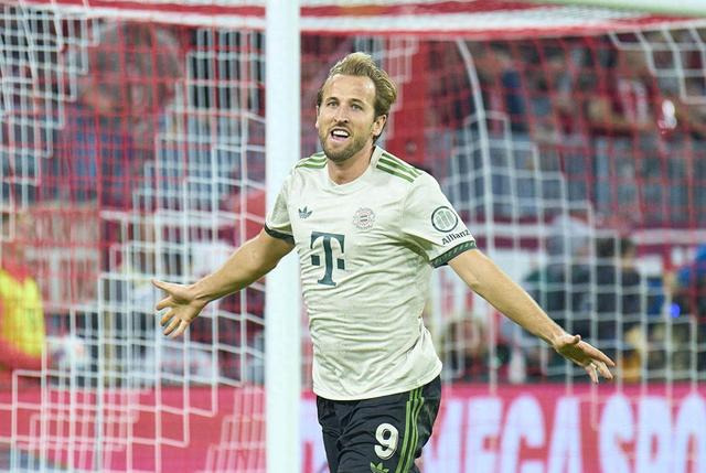 那不勒斯翻盘里昂，哈里·凯恩打破历史纪录