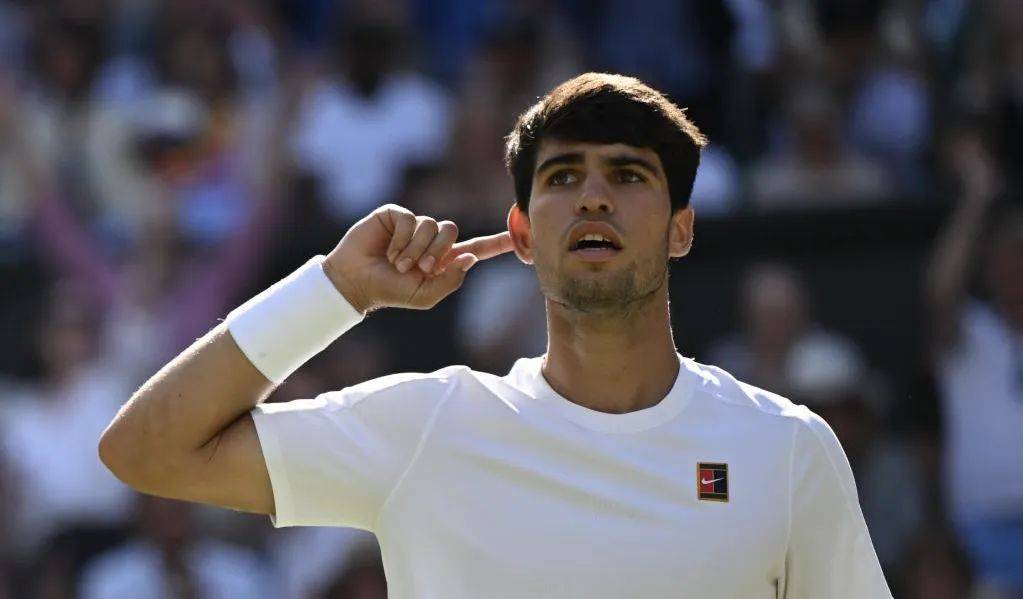 意大利网球队绝杀欧洲网球队，阿尔卡拉斯制霸全场