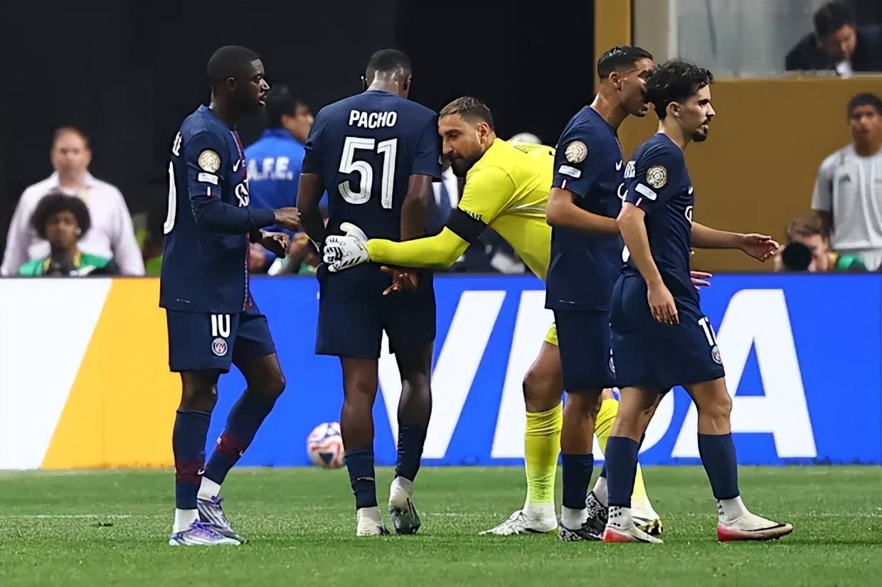 切尔西爆冷克罗地亚，马尔基尼奥斯统治全场