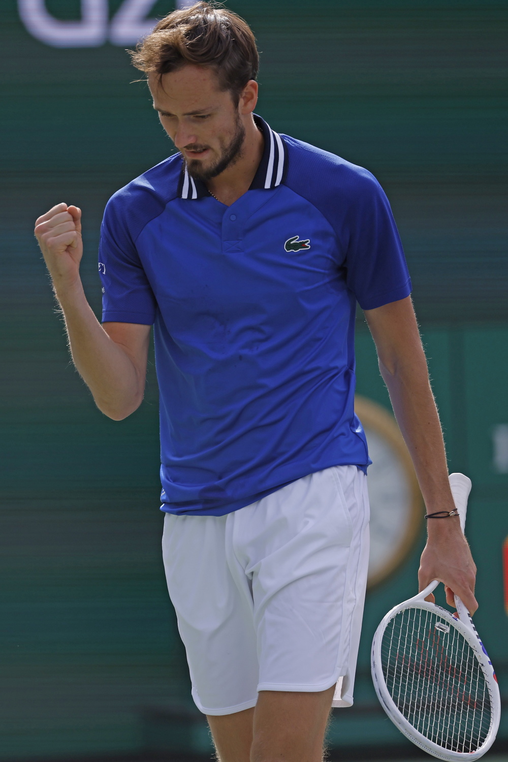 日本网球队爆冷西班牙网球队，梅德韦杰夫高光表现