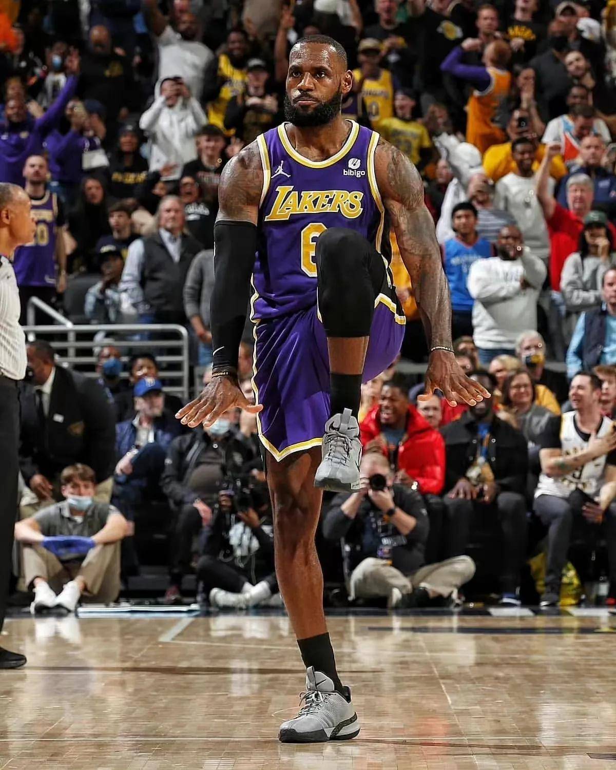 NBA选手刷新世界纪录,震撼全场 NBA选手刷新世界纪录,震撼全场