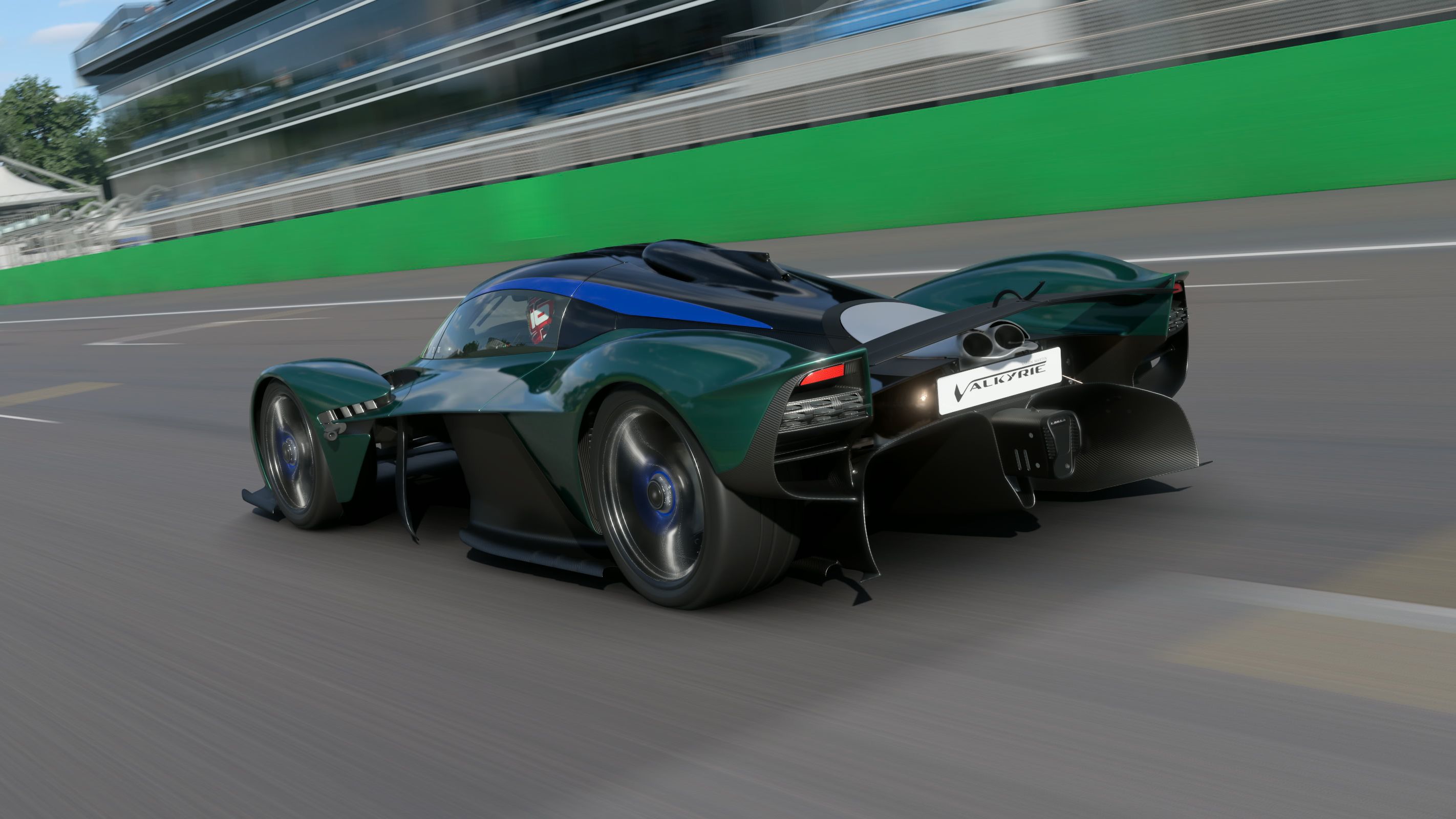 哈斯车队险胜阿斯顿马丁,皮亚斯特里高光表现 哈斯车队险胜阿斯顿马丁,皮亚斯特里高光表现