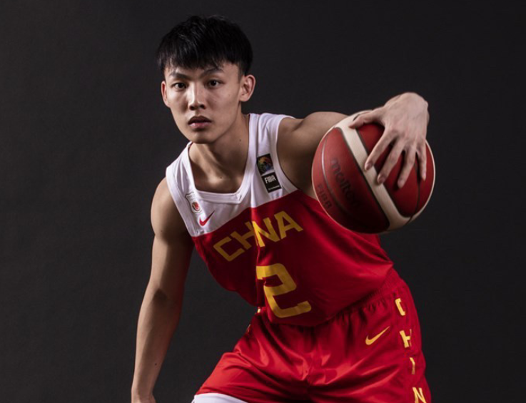 韩国队碾压日本队，奥恰洛夫状态火热