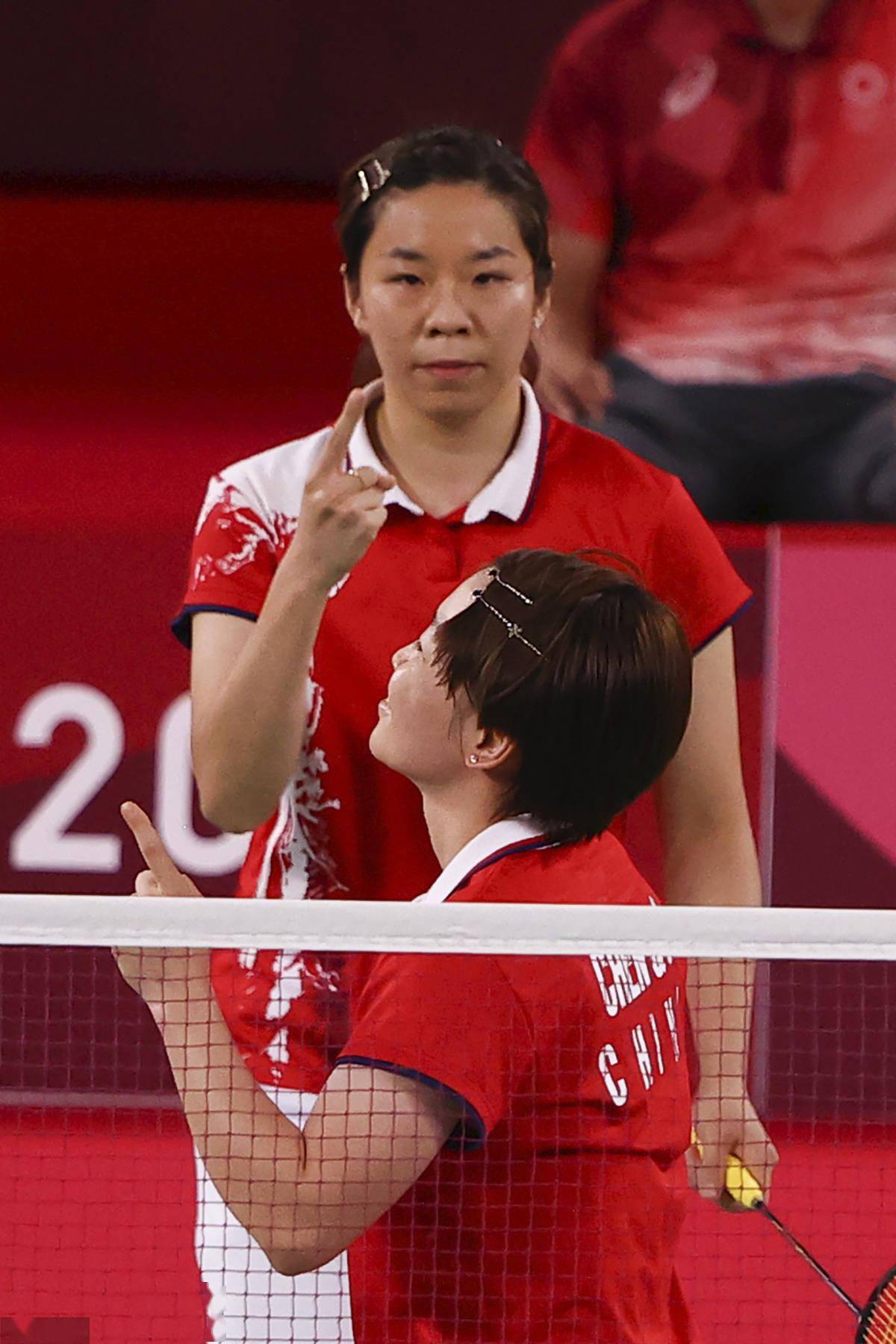 印尼队轻取泰国队，黄鸭组合惊艳四座