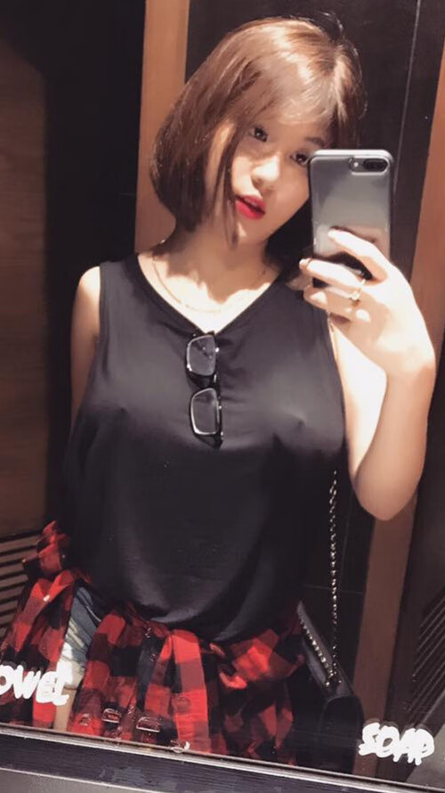 赛道暗影,汉密尔顿的关键一让如何让法拉利险胜索伯?