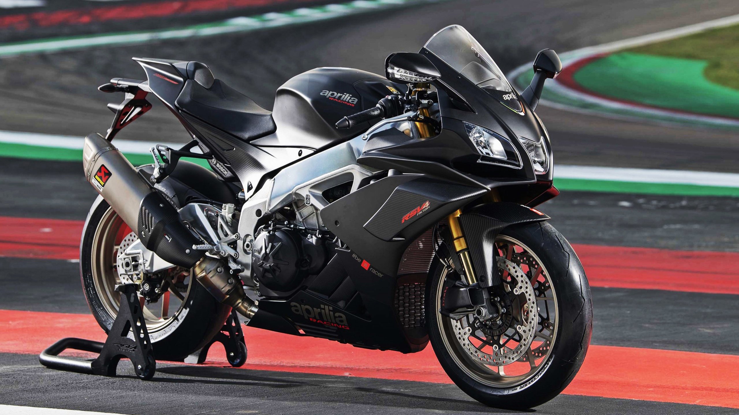 赛道与球场间的掌控者,杰伦·格林如何以F1车手的精准完成史诗逆转