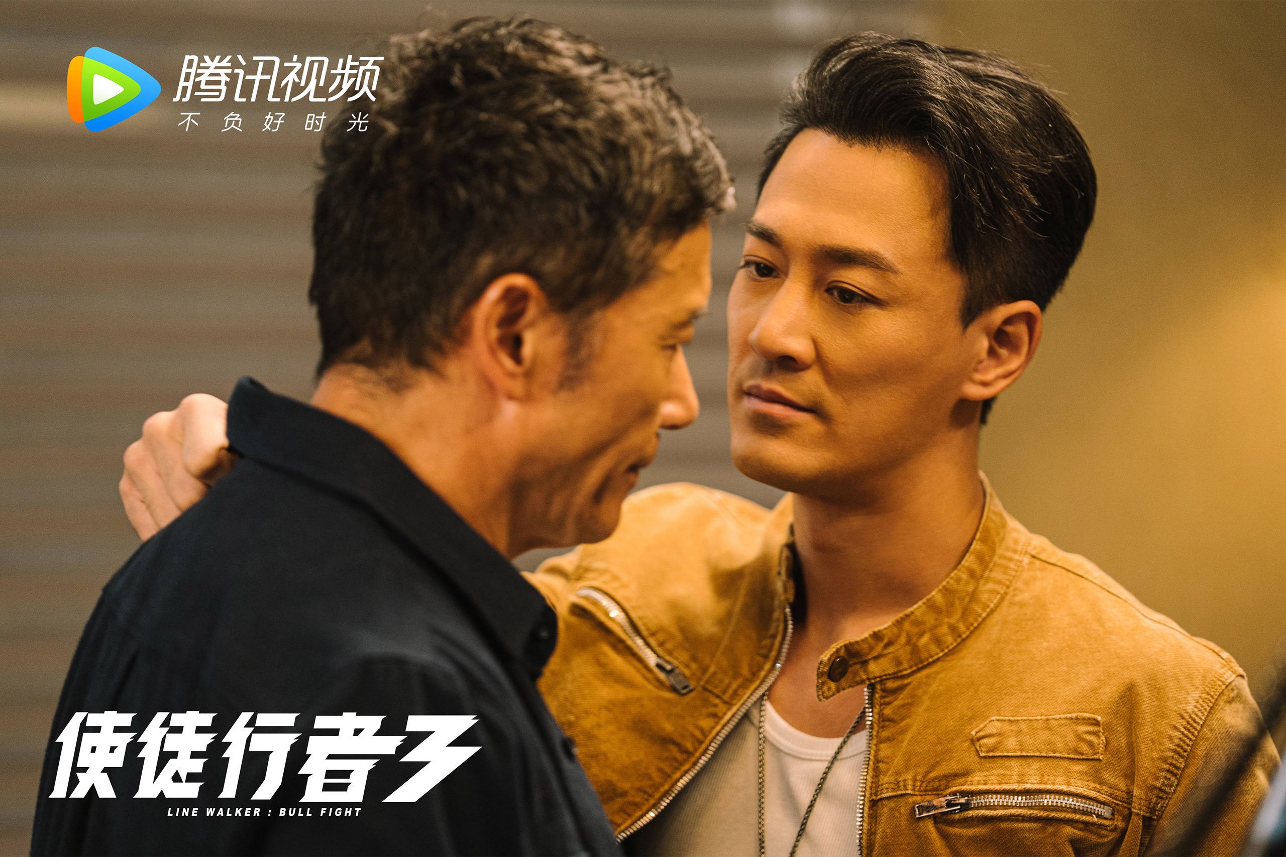 哈登超神一攻撕裂铁壁，热火防守绞杀深圳团队篮球